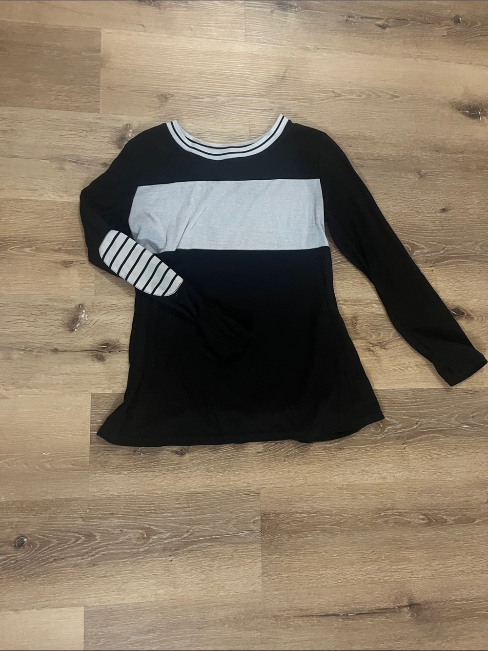 Women’s Long Sleeve with striped elbow patches